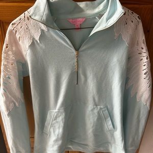 Lilly Pulitzer skipper popover in sea-salt tint.